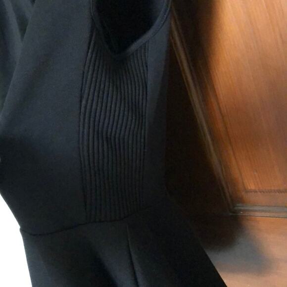 Cable and Gauge | Peplum Short Sleeve Top Size S - Picture 6 of 8